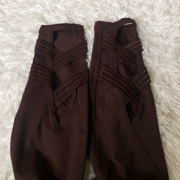 🔴SOLD🔴Calvin Klein High-Waisted Leggings - Picture 5 of 10